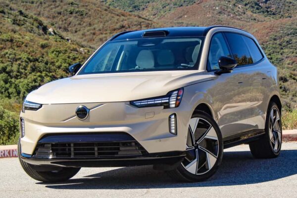2026 Volvo EX90 Review
